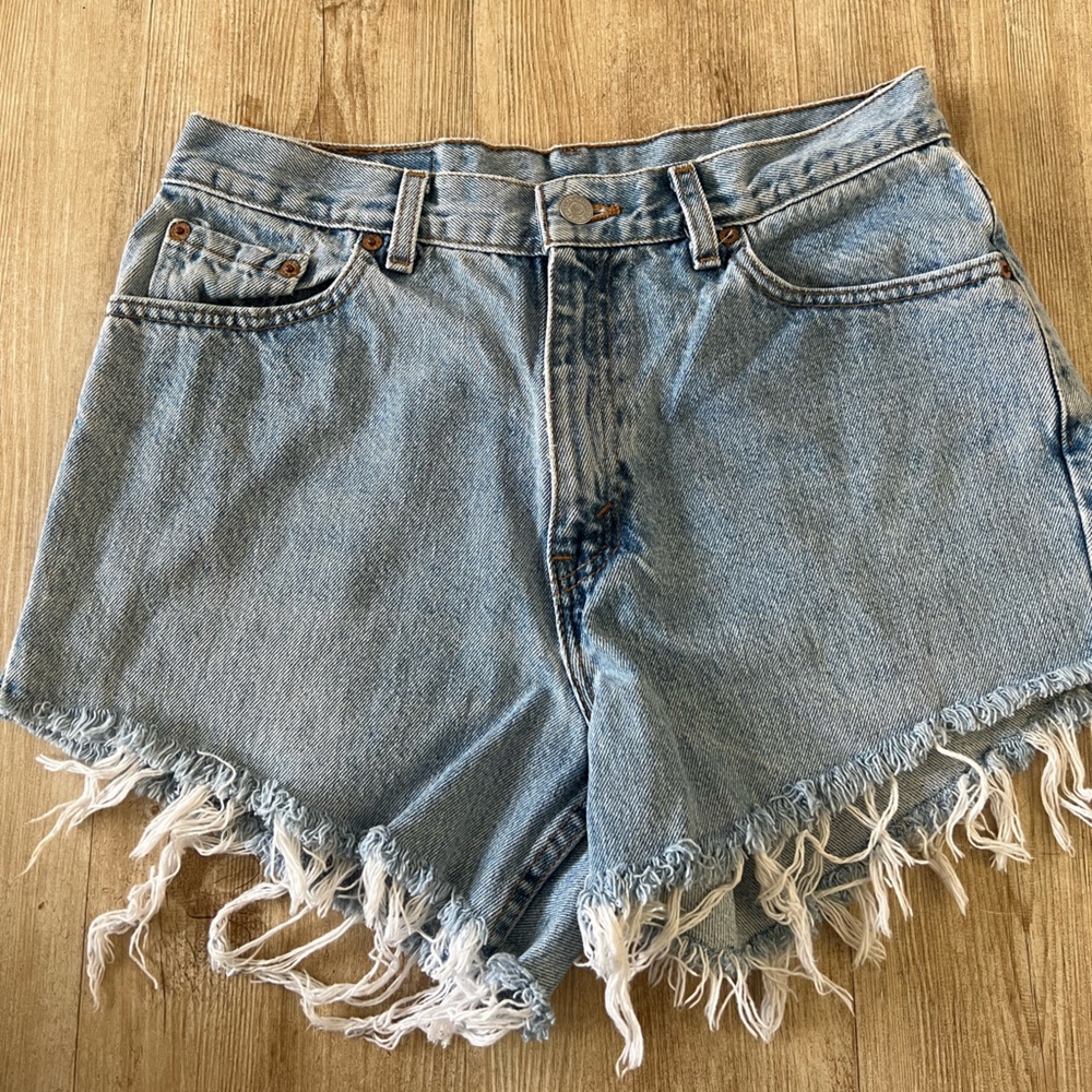 Levi jean shorts!